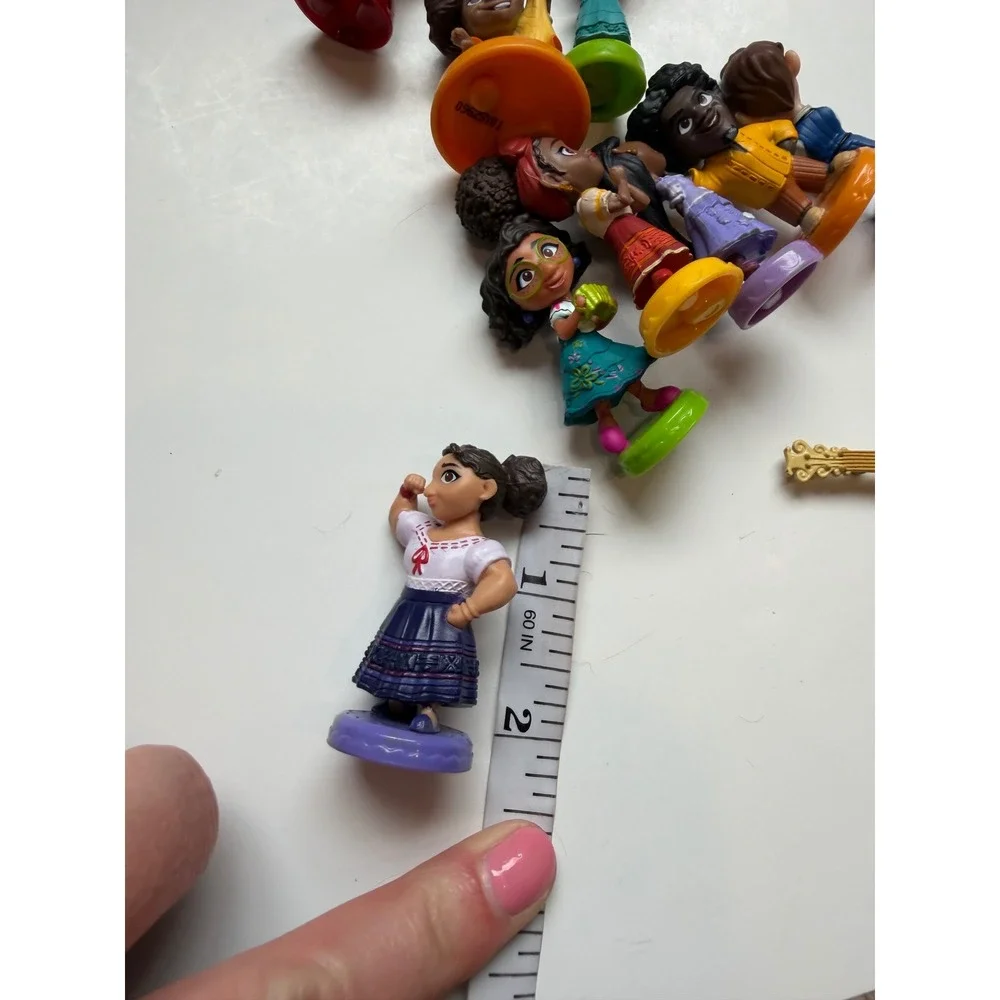 Disney Encanto Mini Figure Set Kids 2 Inch Multicolor Madrigal Family Movie Core
